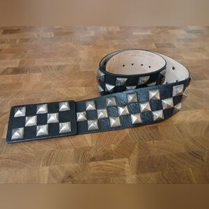 Saks Fifth Avenue Belt